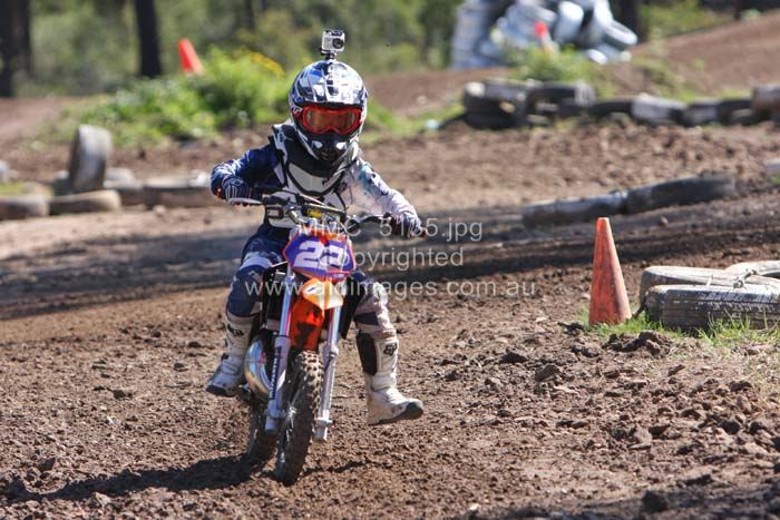 678x444 pixels (83K)